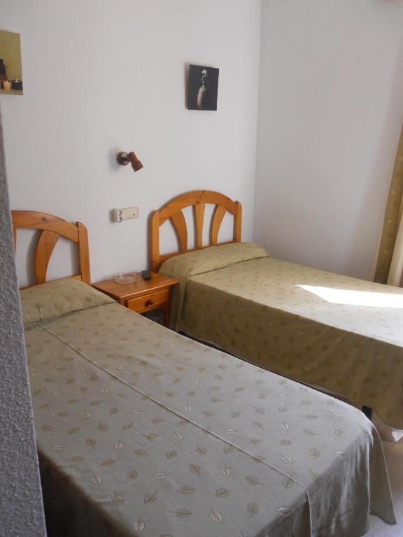 Hostal El Descanso Madrid Camera foto